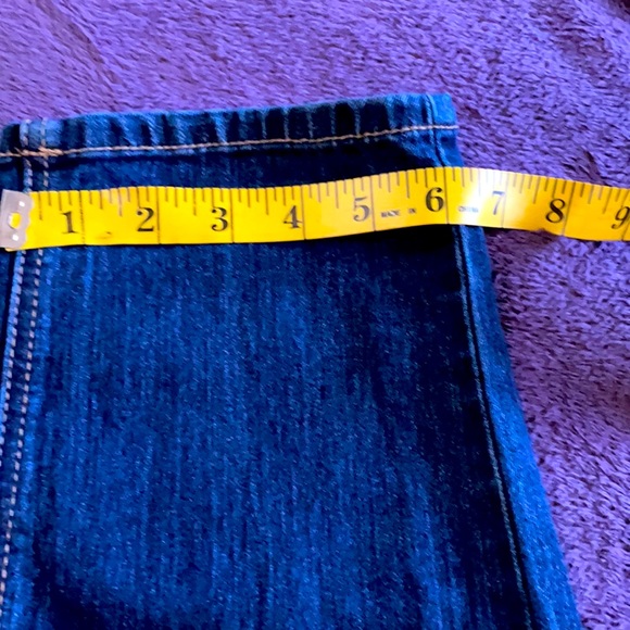 Maurices Signature Jeans, 22W (long) DkBlue - Picture 7 of 8